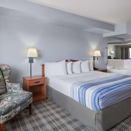 Americinn By Wyndham Stuart Zewnętrze zdjęcie