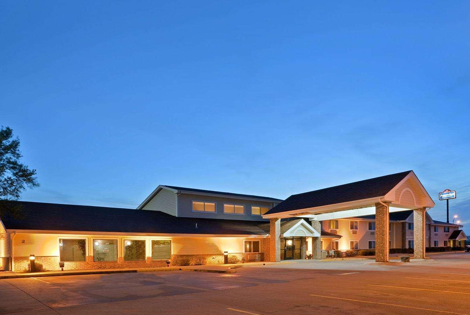 Americinn By Wyndham Stuart Zewnętrze zdjęcie