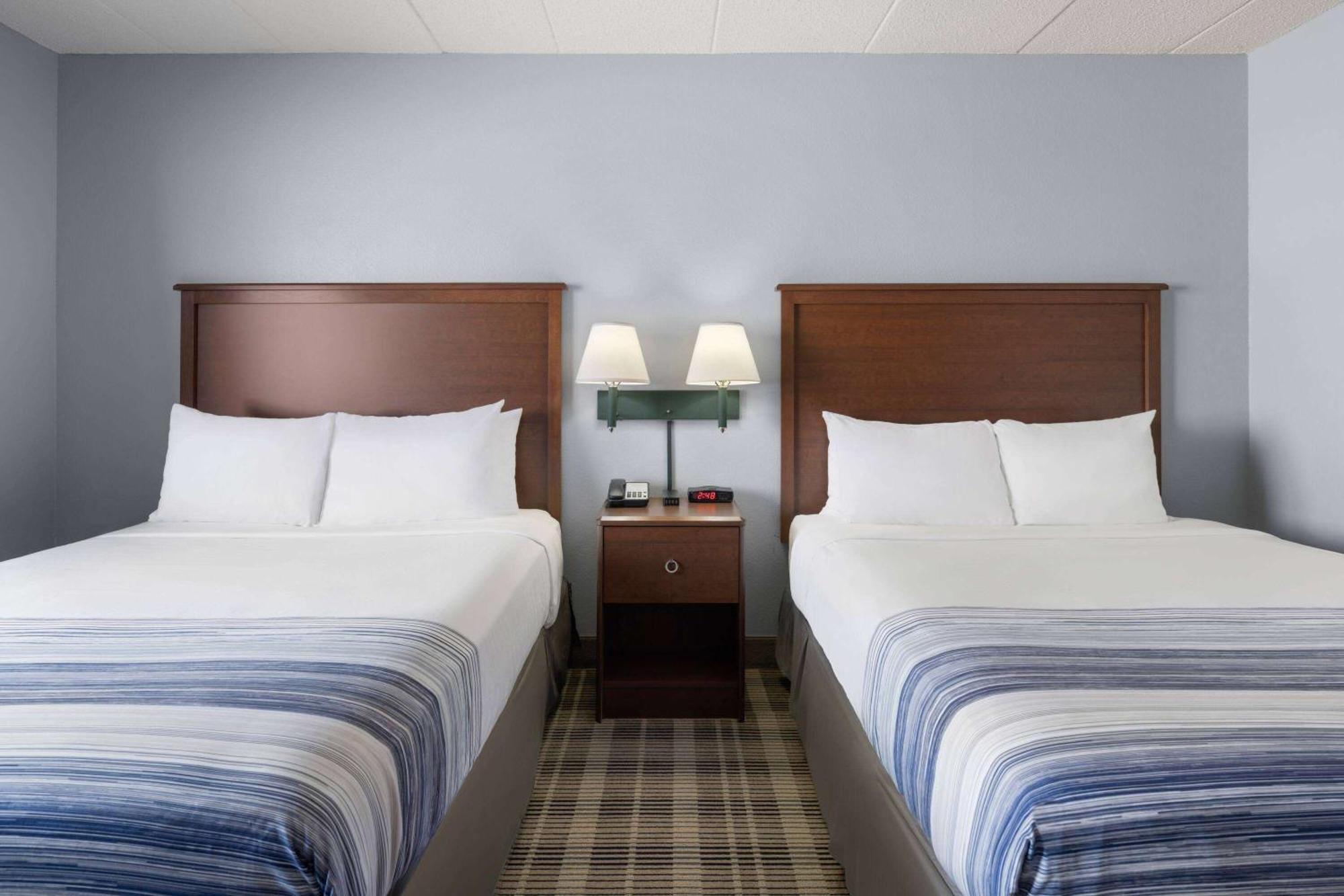 Americinn By Wyndham Stuart Zewnętrze zdjęcie