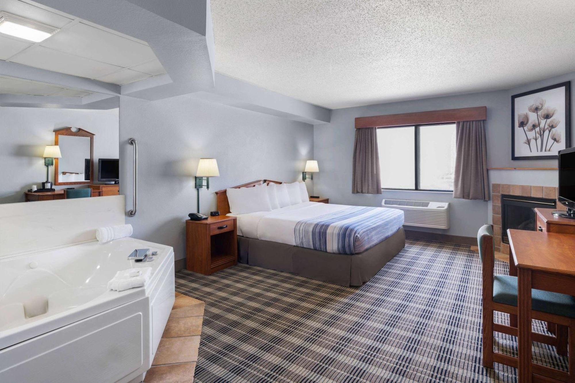 Americinn By Wyndham Stuart Zewnętrze zdjęcie